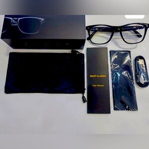 SMART GLASSES - Black Frame, Clear Lens